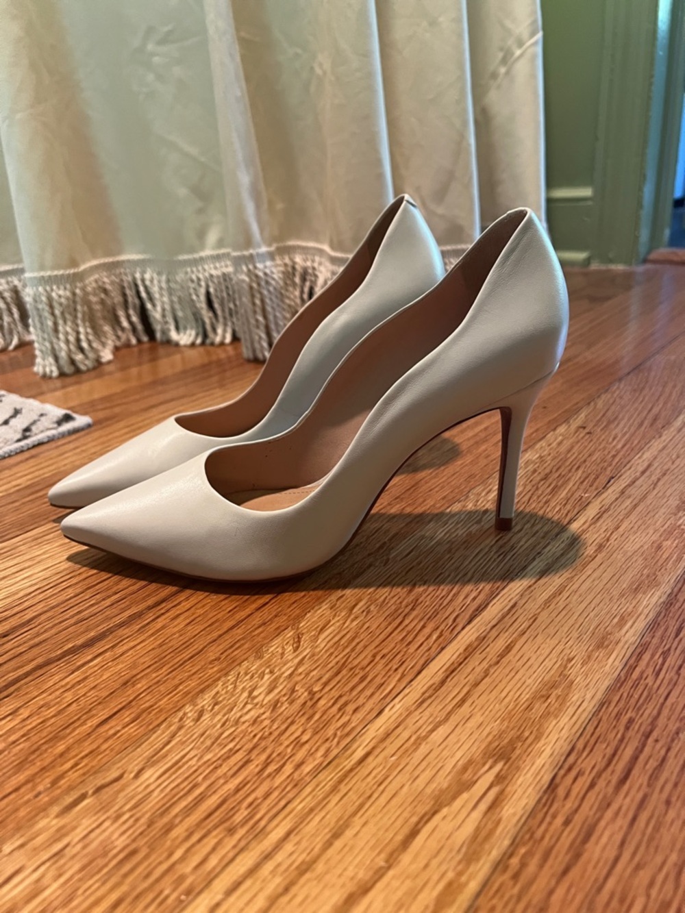 SCHUTZ Ivory Pointed Toe Leather Stiletto Pumps